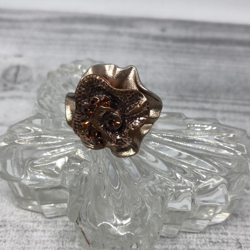 Vintage rhinestone flower ring costume statement dressy dress up.